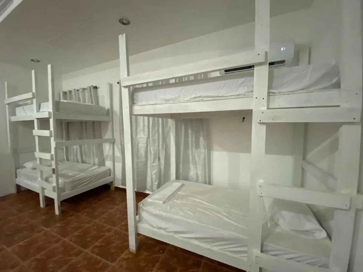 Hostel Beach Dorms San Juan